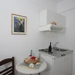 Manos