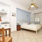 Aparthotel Manos Mégas Yialós-Nítes