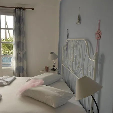 Manos 4* Mégas Yialós-Nítes