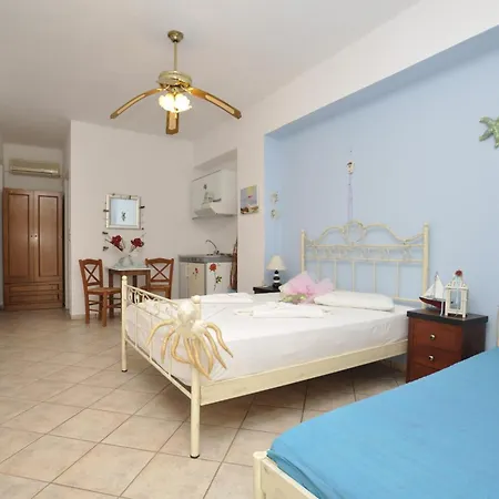 Aparthotel Manos Mégas Yialós-Nítes