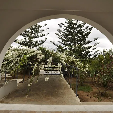 Aparthotel Manos Mégas Yialós-Nítes