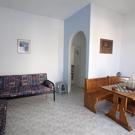 Aparthotel Manos Megas Gialos - Nites