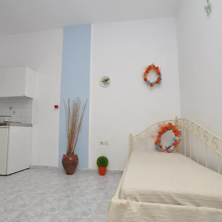 Aparthotel Manos 4*