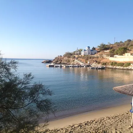 Manos Aparthotel