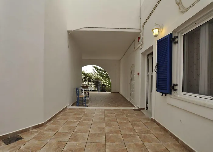 Aparthotel Manos Mégas Yialós-Nítes